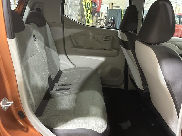 デイズ Ｘ　アラウンドビューモニター・衝突軽減ブレーキ・誤発進抑制装置・横滑り防止装置・シートヒーター・ミラーヒーター・バックカメラ・純正アルミホイール・サイドエアバック・カーテンエアバック・禁煙車・ＡＢＳ４ＷＤ（16枚目）