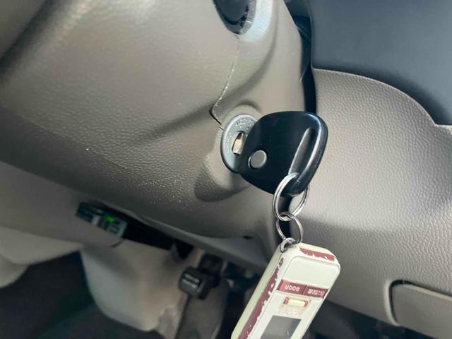 エブリイ PC 4WD AT ETC ナビ TV 両側スライドドア キーレスエントリー 盗難防止システム アルミホイール エアコン パワーステアリング パワーウィンドウ スタッドレスタイヤ付き(9枚目)