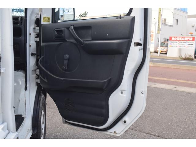 キャリイトラック KC パートタイム4WD(28枚目)