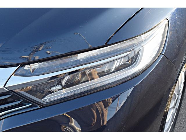 シャトル ハイブリッドＺ　サイドエアバッグ　スマキー　メモリーナビ　キーレスエントリー　ドラレコ　ＬＥＤライト　エアコン　エアバッグ　シートヒーター　アイドリングストップ　アルミホイール　横滑り防止装置　ルーフレール　ナビ（14枚目）