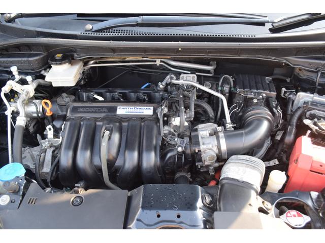 シャトル ハイブリッドＺ　サイドエアバッグ　スマキー　メモリーナビ　キーレスエントリー　ドラレコ　ＬＥＤライト　エアコン　エアバッグ　シートヒーター　アイドリングストップ　アルミホイール　横滑り防止装置　ルーフレール　ナビ（17枚目）