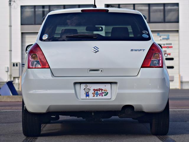 スイフト １．３ＸＧ　パワステ　盗難防止装置　運転席エアバッグ　４ＷＤ　スマートキー　ＡＢＳ　パワーウィンドウ　エアコン付き　キーレスキー　前席シートヒーター　Ｗエアバック（8枚目）