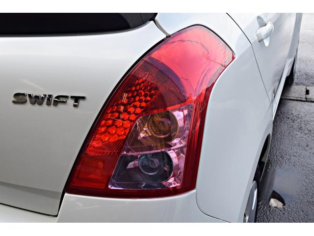 スイフト １．３ＸＧ　パワステ　盗難防止装置　運転席エアバッグ　４ＷＤ　スマートキー　ＡＢＳ　パワーウィンドウ　エアコン付き　キーレスキー　前席シートヒーター　Ｗエアバック（16枚目）
