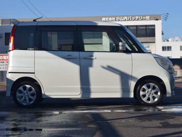 パレット Ｔ　運転席助手席エアバック　セキュリティーアラーム　パワーステアリング　フルフラットシート　フルオートエアコン　アルミホイール　ベンチＳ　パワーウィンドウ　キーレス　４ＷＤ　運転席エアバッグ　サイドエアＢ（9枚目）