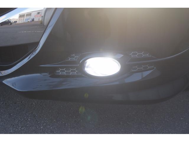 オデッセイ アブソルート　オートクルーズ　アルミ付　地デジＴＶ　キーレスエントリー　ナビＴＶ　三列シート　ＤＶＤ再生　エアコン　パワーウィンドウ　４ＷＤ　ＨＤＤナビ　ＡＢＳ　盗難防止システム　エアバッグ　パワーステアリング（15枚目）