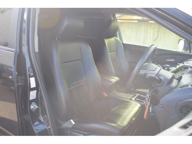 オデッセイ アブソルート　オートクルーズ　アルミ付　地デジＴＶ　キーレスエントリー　ナビＴＶ　三列シート　ＤＶＤ再生　エアコン　パワーウィンドウ　４ＷＤ　ＨＤＤナビ　ＡＢＳ　盗難防止システム　エアバッグ　パワーステアリング（19枚目）