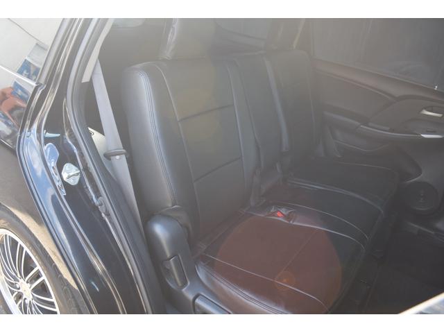 オデッセイ アブソルート　オートクルーズ　アルミ付　地デジＴＶ　キーレスエントリー　ナビＴＶ　三列シート　ＤＶＤ再生　エアコン　パワーウィンドウ　４ＷＤ　ＨＤＤナビ　ＡＢＳ　盗難防止システム　エアバッグ　パワーステアリング（23枚目）