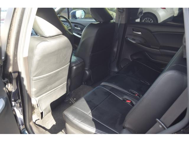 オデッセイ アブソルート　オートクルーズ　アルミ付　地デジＴＶ　キーレスエントリー　ナビＴＶ　三列シート　ＤＶＤ再生　エアコン　パワーウィンドウ　４ＷＤ　ＨＤＤナビ　ＡＢＳ　盗難防止システム　エアバッグ　パワーステアリング（24枚目）