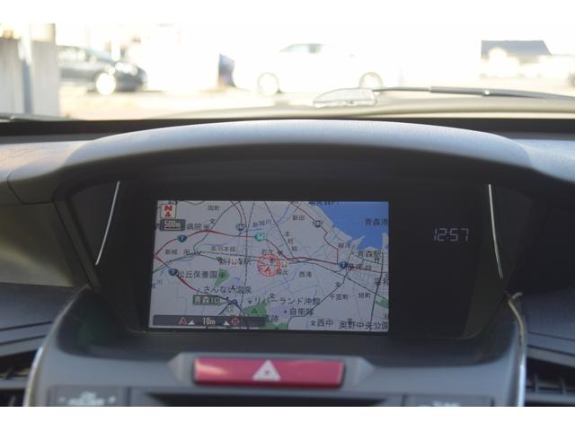 オデッセイ アブソルート　オートクルーズ　アルミ付　地デジＴＶ　キーレスエントリー　ナビＴＶ　三列シート　ＤＶＤ再生　エアコン　パワーウィンドウ　４ＷＤ　ＨＤＤナビ　ＡＢＳ　盗難防止システム　エアバッグ　パワーステアリング（29枚目）