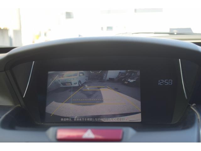 オデッセイ アブソルート　オートクルーズ　アルミ付　地デジＴＶ　キーレスエントリー　ナビＴＶ　三列シート　ＤＶＤ再生　エアコン　パワーウィンドウ　４ＷＤ　ＨＤＤナビ　ＡＢＳ　盗難防止システム　エアバッグ　パワーステアリング（30枚目）