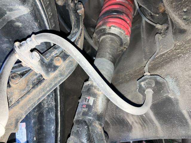 オデッセイ アブソルート　オートクルーズ　アルミ付　地デジＴＶ　キーレスエントリー　ナビＴＶ　三列シート　ＤＶＤ再生　エアコン　パワーウィンドウ　４ＷＤ　ＨＤＤナビ　ＡＢＳ　盗難防止システム　エアバッグ　パワーステアリング（33枚目）