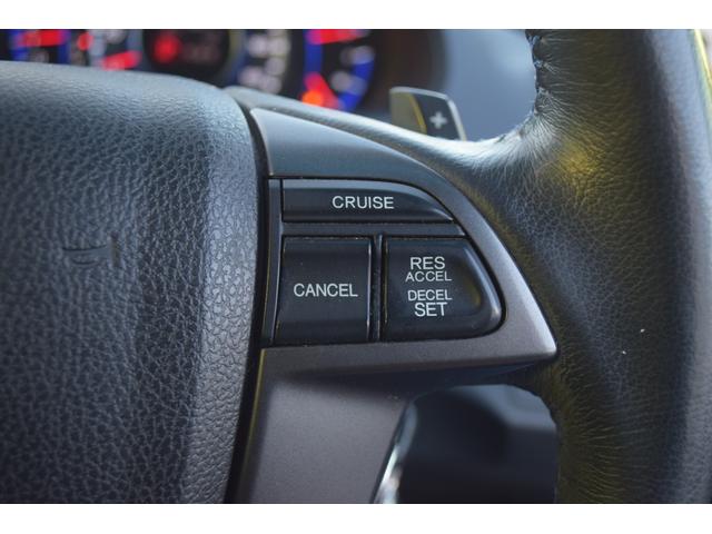 オデッセイ アブソルート　オートクルーズ　アルミ付　地デジＴＶ　キーレスエントリー　ナビＴＶ　三列シート　ＤＶＤ再生　エアコン　パワーウィンドウ　４ＷＤ　ＨＤＤナビ　ＡＢＳ　盗難防止システム　エアバッグ　パワーステアリング（39枚目）