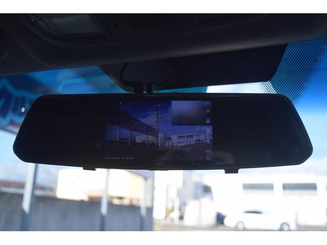 オデッセイ アブソルート　オートクルーズ　アルミ付　地デジＴＶ　キーレスエントリー　ナビＴＶ　三列シート　ＤＶＤ再生　エアコン　パワーウィンドウ　４ＷＤ　ＨＤＤナビ　ＡＢＳ　盗難防止システム　エアバッグ　パワーステアリング（45枚目）