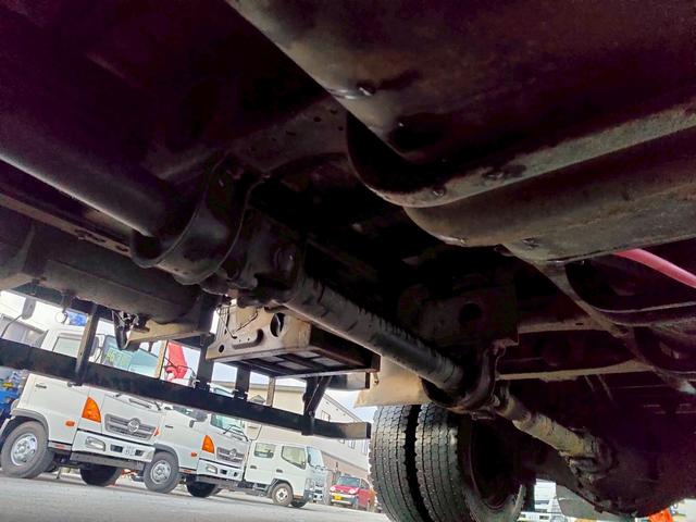 コンドル クレーン付き平ボデー 4段ブームクレーン付き平ボデーラジコン仕様ベッド付きキャビン(18枚目)