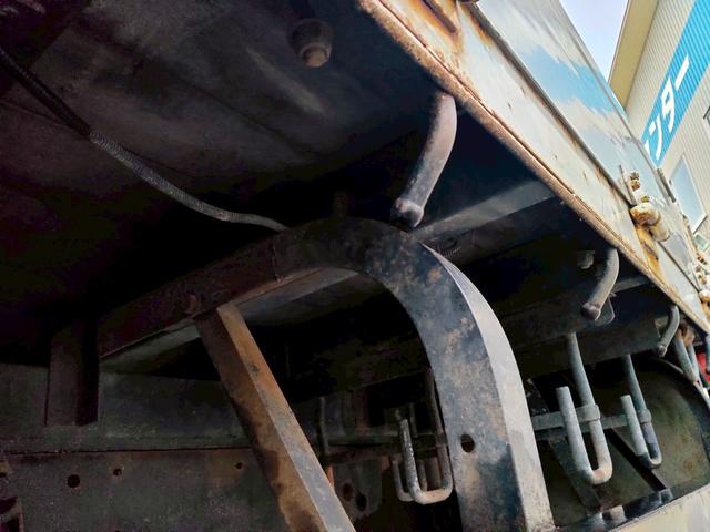 コンドル クレーン付き平ボデー 4段ブームクレーン付き平ボデーラジコン仕様ベッド付きキャビン(25枚目)