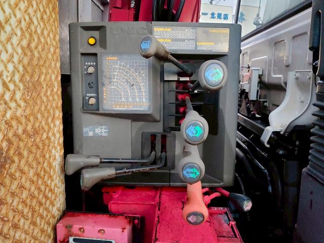 コンドル クレーン付き平ボデー 4段ブームクレーン付き平ボデーラジコン仕様ベッド付きキャビン(37枚目)