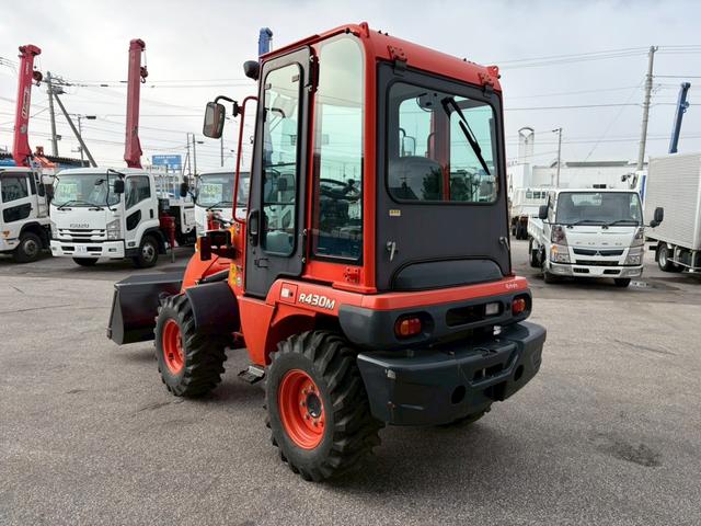 日本 ホイールローダーミニショベル小型特殊自動車(3枚目)