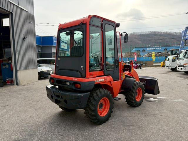 日本 ホイールローダーミニショベル小型特殊自動車(5枚目)