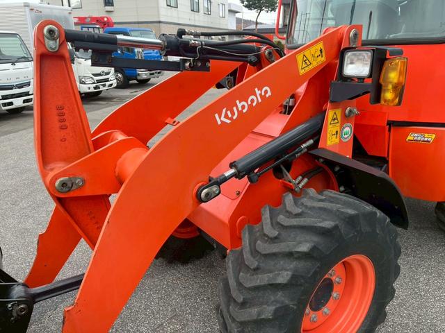 日本 ホイールローダーミニショベル小型特殊自動車(32枚目)