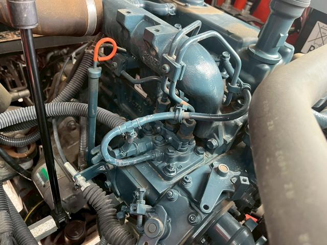 日本 ホイールローダーミニショベル小型特殊自動車(37枚目)