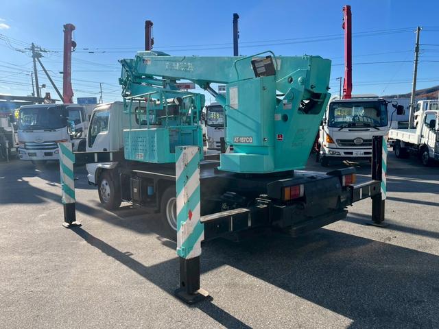 エルフトラック 高所作業車 15.7m屈伸式ブーム高所作業車(4枚目)