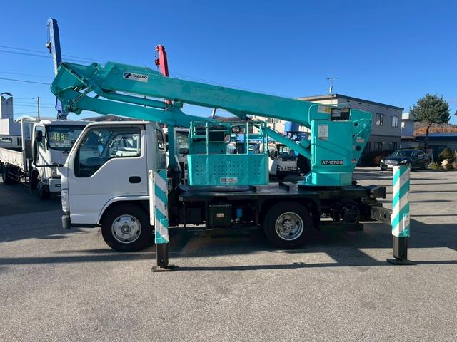 エルフトラック 高所作業車 15.7m屈伸式ブーム高所作業車(9枚目)