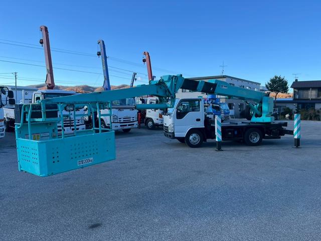 エルフトラック 高所作業車 15.7m屈伸式ブーム高所作業車(14枚目)