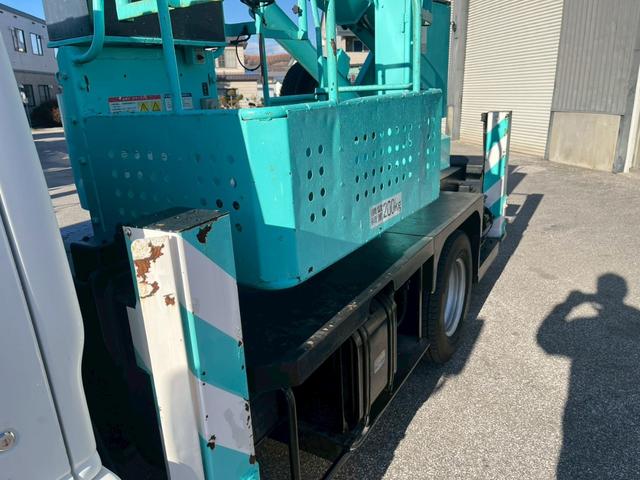 エルフトラック 高所作業車 15.7m屈伸式ブーム高所作業車(27枚目)