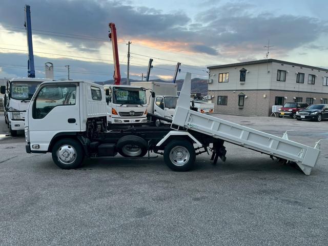 エルフトラック ローダーダンプ ローダーダンプ三方開き積載3トン4WD(4枚目)