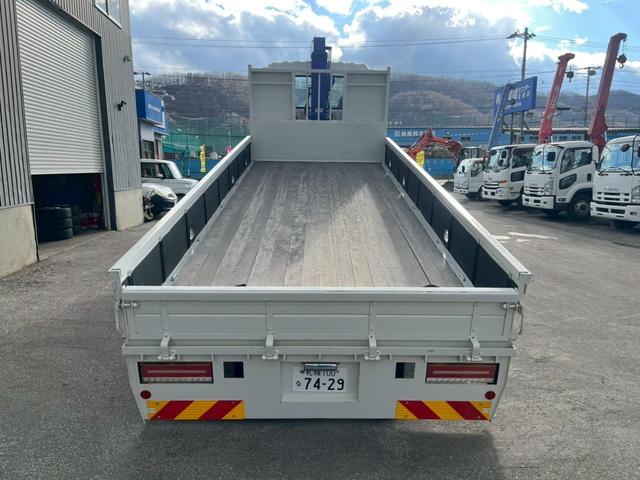 フォワード クレーン付き平ボデー 4段ラジコン仕様ロングジャッキセルフクレーン(3枚目)