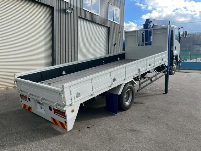 フォワード クレーン付き平ボデー 4段ラジコン仕様ロングジャッキセルフクレーン(4枚目)