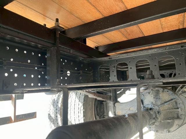 フォワード クレーン付き平ボデー 4段ラジコン仕様ロングジャッキセルフクレーン(29枚目)