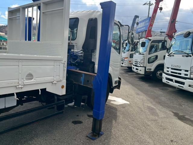 フォワード クレーン付き平ボデー 4段ラジコン仕様ロングジャッキセルフクレーン(49枚目)