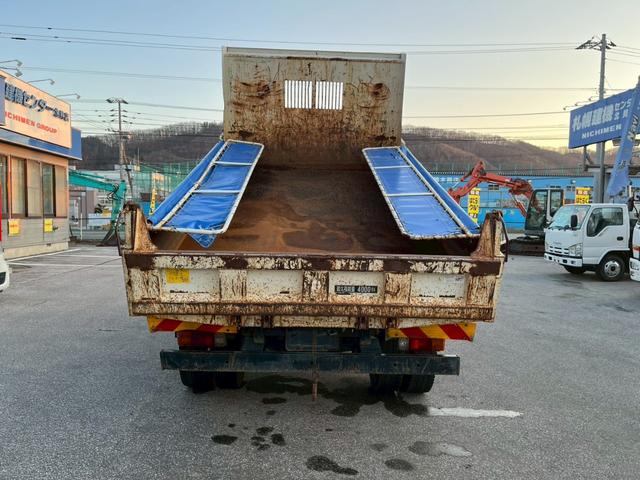 デュトロ ダンプ 4トンダンプコボレーン(3枚目)