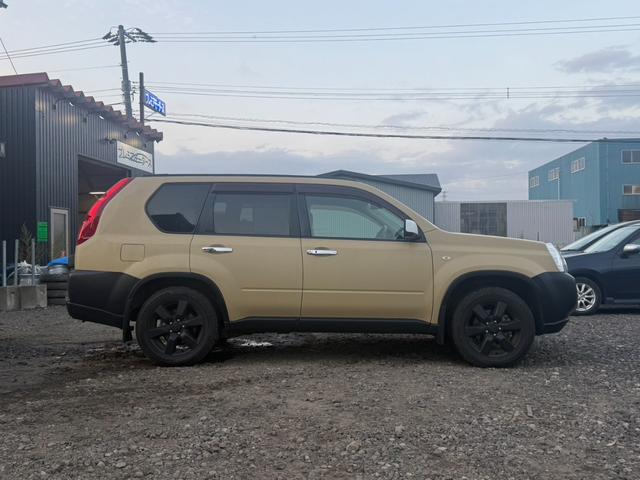 エクストレイル ２０Ｘｔ　４ＷＤ／１０年保証／／全塗装済み／前後席シートヒーター／クルーズコントロール／ＥＴＣ／純正ナビ／フルセグＴＶ／バックカメラ／カブロンシート／インテリキー（15枚目）