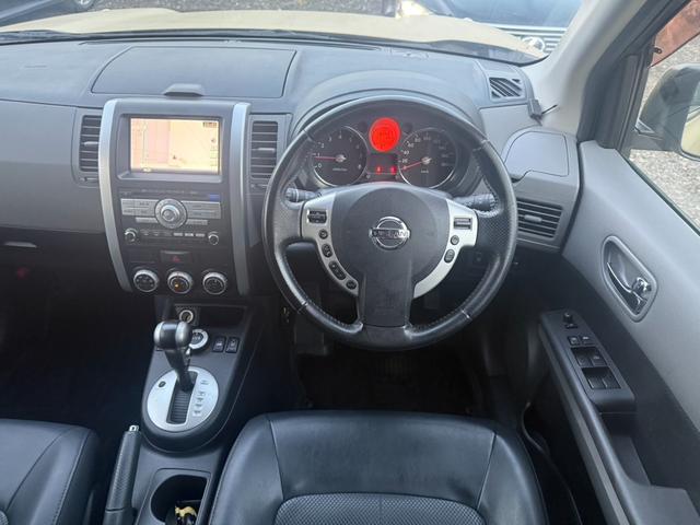 エクストレイル ２０Ｘｔ　４ＷＤ／１０年保証／／全塗装済み／前後席シートヒーター／クルーズコントロール／ＥＴＣ／純正ナビ／フルセグＴＶ／バックカメラ／カブロンシート／インテリキー（30枚目）