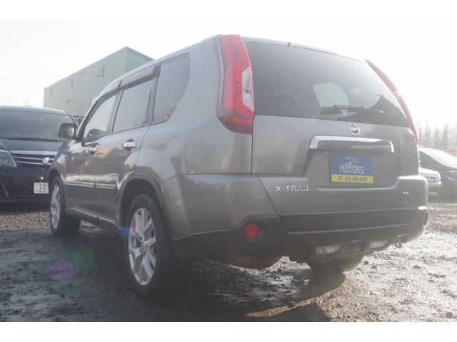 エクストレイル ２０Ｘｔｔ　４ＷＤ／１０年保証／前後席シートヒーター／カブロンシート／メーカーナビ／フルセグＴＶ／Ｂｌｕｅｔｏｏｔｈオーディオ／サイドカメラ・バックカメラ／ＨＩＤヘッドライト（21枚目）