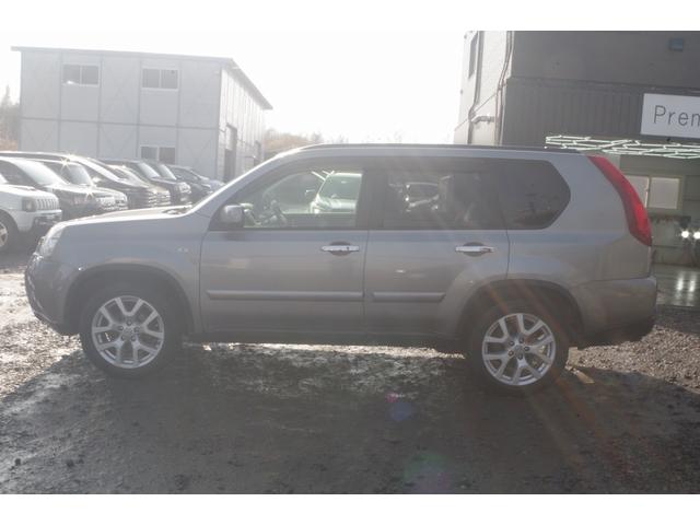 エクストレイル ２０Ｘｔｔ　４ＷＤ／１０年保証／前後席シートヒーター／カブロンシート／メーカーナビ／フルセグＴＶ／Ｂｌｕｅｔｏｏｔｈオーディオ／サイドカメラ・バックカメラ／ＨＩＤヘッドライト（24枚目）