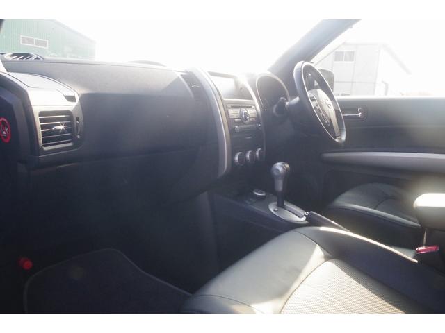 エクストレイル ２０Ｘｔｔ　４ＷＤ／１０年保証／前後席シートヒーター／カブロンシート／メーカーナビ／フルセグＴＶ／Ｂｌｕｅｔｏｏｔｈオーディオ／サイドカメラ・バックカメラ／ＨＩＤヘッドライト（25枚目）