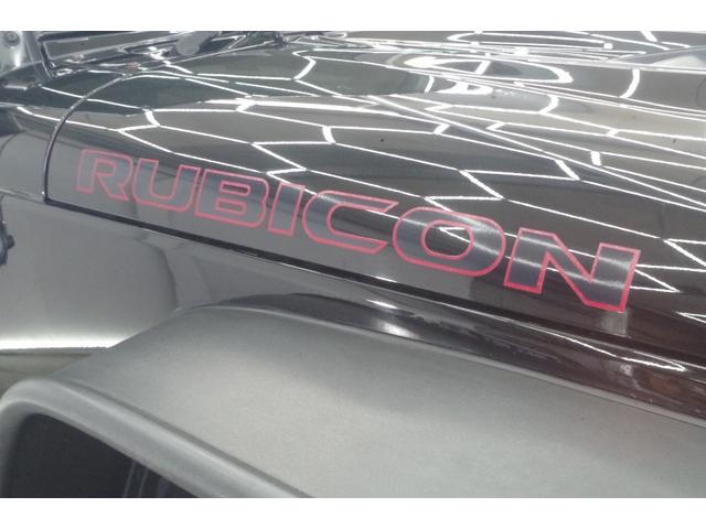 ジープ・ラングラーアンリミテッド ルビコン　ハードロック　４ＷＤ／当社社有車／特別仕様車／事故無／リフトアップ／カスタムオーバーフェンダー／ＵＳサイドマーカー／アクスルロック／スウェイバー／レザーシート／シートヒーター／テールレンズガード／社外ナビ／フルセグ（10枚目）
