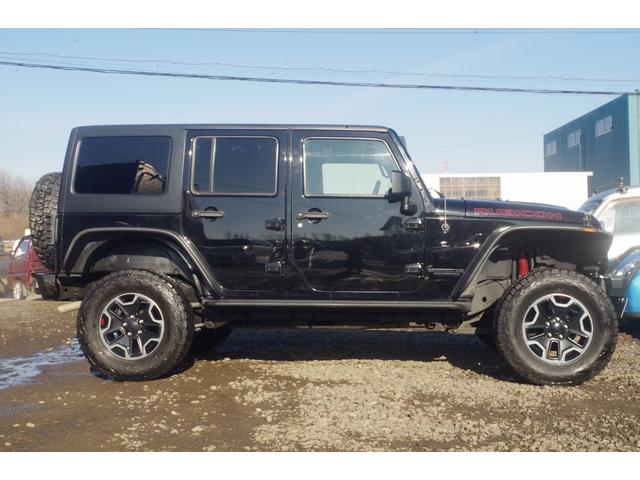 ジープ・ラングラーアンリミテッド ルビコン　ハードロック　４ＷＤ／当社社有車／特別仕様車／事故無／リフトアップ／カスタムオーバーフェンダー／ＵＳサイドマーカー／アクスルロック／スウェイバー／レザーシート／シートヒーター／テールレンズガード／社外ナビ／フルセグ（15枚目）