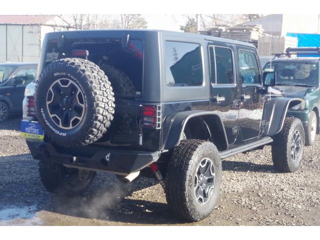 ジープ・ラングラーアンリミテッド ルビコン　ハードロック　４ＷＤ／当社社有車／特別仕様車／事故無／リフトアップ／カスタムオーバーフェンダー／ＵＳサイドマーカー／アクスルロック／スウェイバー／レザーシート／シートヒーター／テールレンズガード／社外ナビ／フルセグ（18枚目）