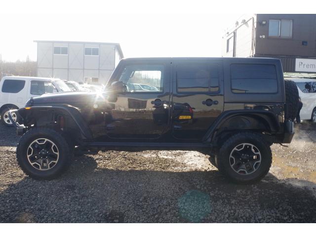 ジープ・ラングラーアンリミテッド ルビコン　ハードロック　４ＷＤ／当社社有車／特別仕様車／事故無／リフトアップ／カスタムオーバーフェンダー／ＵＳサイドマーカー／アクスルロック／スウェイバー／レザーシート／シートヒーター／テールレンズガード／社外ナビ／フルセグ（24枚目）