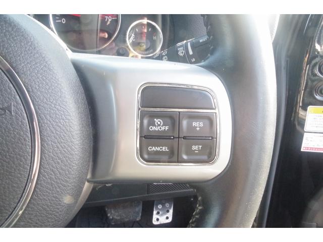 ジープ・ラングラーアンリミテッド ルビコン　ハードロック　４ＷＤ／当社社有車／特別仕様車／事故無／リフトアップ／カスタムオーバーフェンダー／ＵＳサイドマーカー／アクスルロック／スウェイバー／レザーシート／シートヒーター／テールレンズガード／社外ナビ／フルセグ（38枚目）