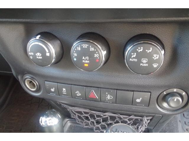 ジープ・ラングラーアンリミテッド ルビコン　ハードロック　４ＷＤ／当社社有車／特別仕様車／事故無／リフトアップ／カスタムオーバーフェンダー／ＵＳサイドマーカー／アクスルロック／スウェイバー／レザーシート／シートヒーター／テールレンズガード／社外ナビ／フルセグ（40枚目）