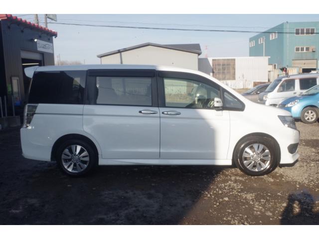 ステップワゴンスパーダ Ｚ　クールスピリット　４ＷＤ／１０年保証／デカナビ／事故無／両側パワースライドドア／フルセグＴＶ／Ｂｌｕｅｔｏｏｔｈオーディオ／バックカメラ／クルーズコントロール／ＥＴＣ／アイドリングストップ（16枚目）