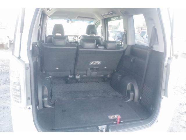 ステップワゴンスパーダ Ｚ　クールスピリット　４ＷＤ／１０年保証／デカナビ／事故無／両側パワースライドドア／フルセグＴＶ／Ｂｌｕｅｔｏｏｔｈオーディオ／バックカメラ／クルーズコントロール／ＥＴＣ／アイドリングストップ（28枚目）