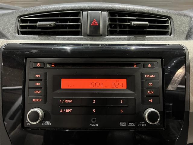 Ｅ　ドライブレコーダー　キーレスエントリー　電動格納ミラー　シートヒーター　ベンチシート　ＣＶＴ　ＡＢＳ　ＣＤ　ミュージックプレイヤー接続可　アルミホイール　衝突安全ボディ　エアコン　パワーステアリング(6枚目)