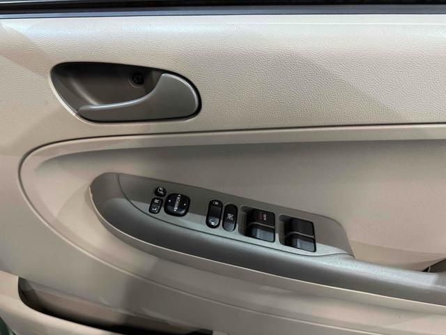 Ｒ２ ｉ　４ＷＤ　キーレスエントリー　電動格納ミラー　ＣＶＴ　ＣＤ　ＭＤ　アルミホイール　衝突安全ボディ　エアコン　パワーステアリング　パワーウィンドウ（7枚目）