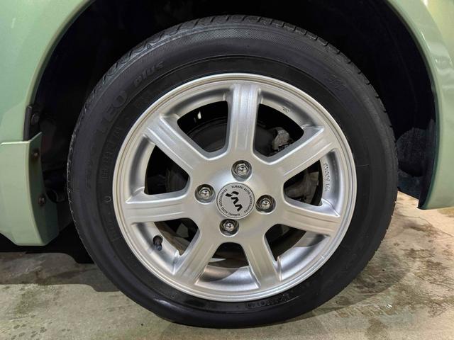 Ｒ２ ｉ　４ＷＤ　キーレスエントリー　電動格納ミラー　ＣＶＴ　ＣＤ　ＭＤ　アルミホイール　衝突安全ボディ　エアコン　パワーステアリング　パワーウィンドウ（19枚目）